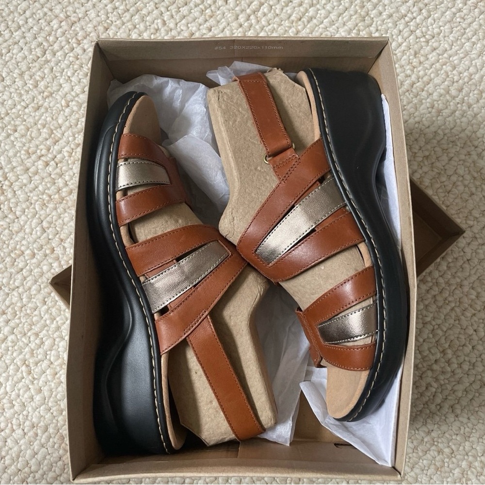 Clarks Sandal - NEW in Box - Lexi Jade - size 12M